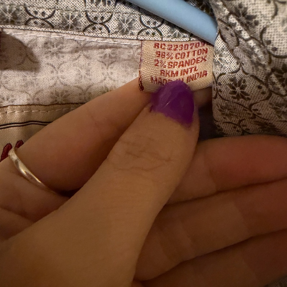 Stylish Gray Patterned Button Down Shirt - image 4